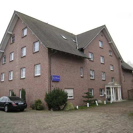 Marjani Hotel 3*